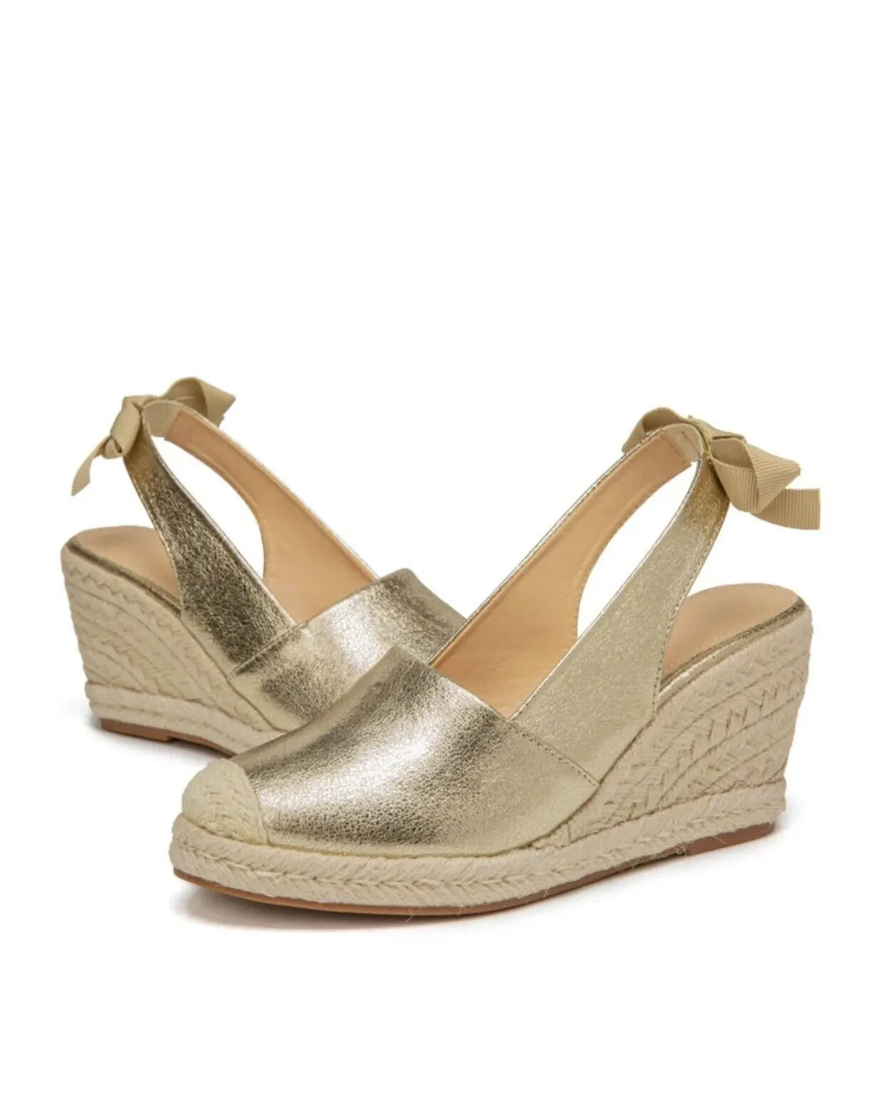 LD | sandalen met gesp in goudkleur