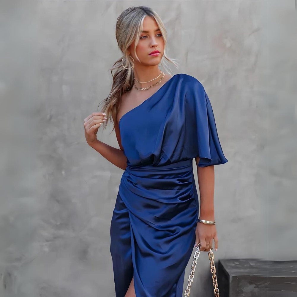 LD | Elegante zijden avondjurk