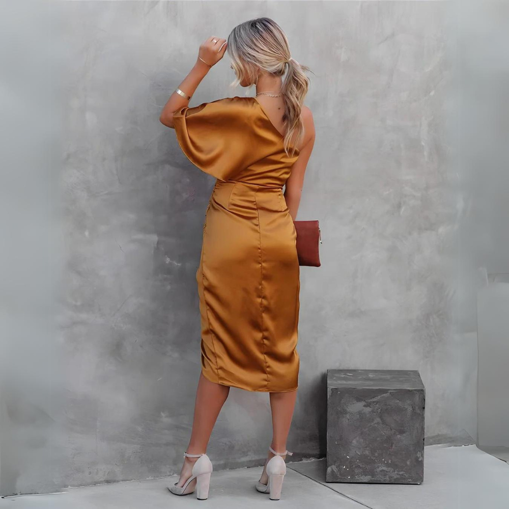 LD | Elegante zijden avondjurk
