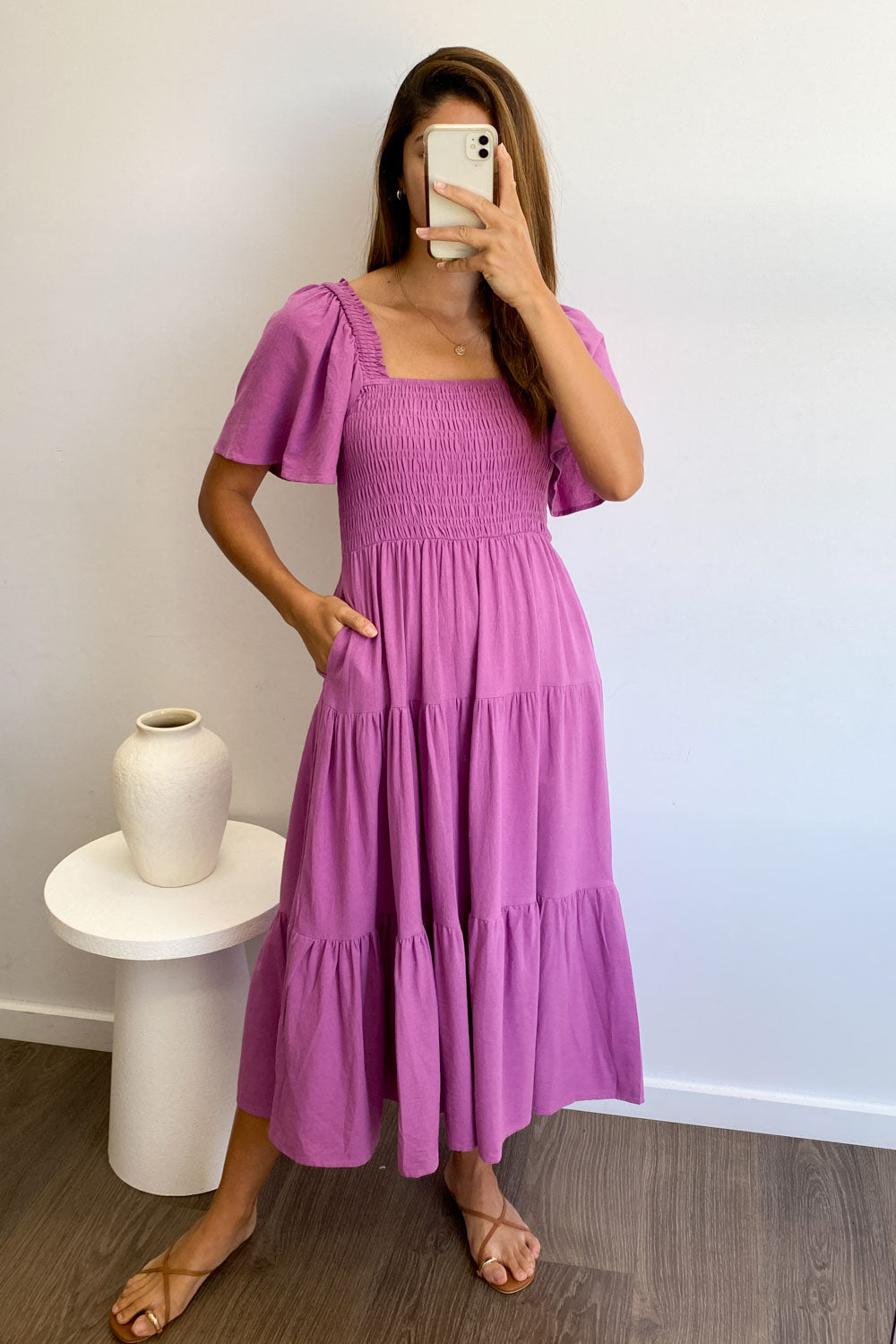 LD Vrouwelijke midi-jurk met off-shoulder schouders