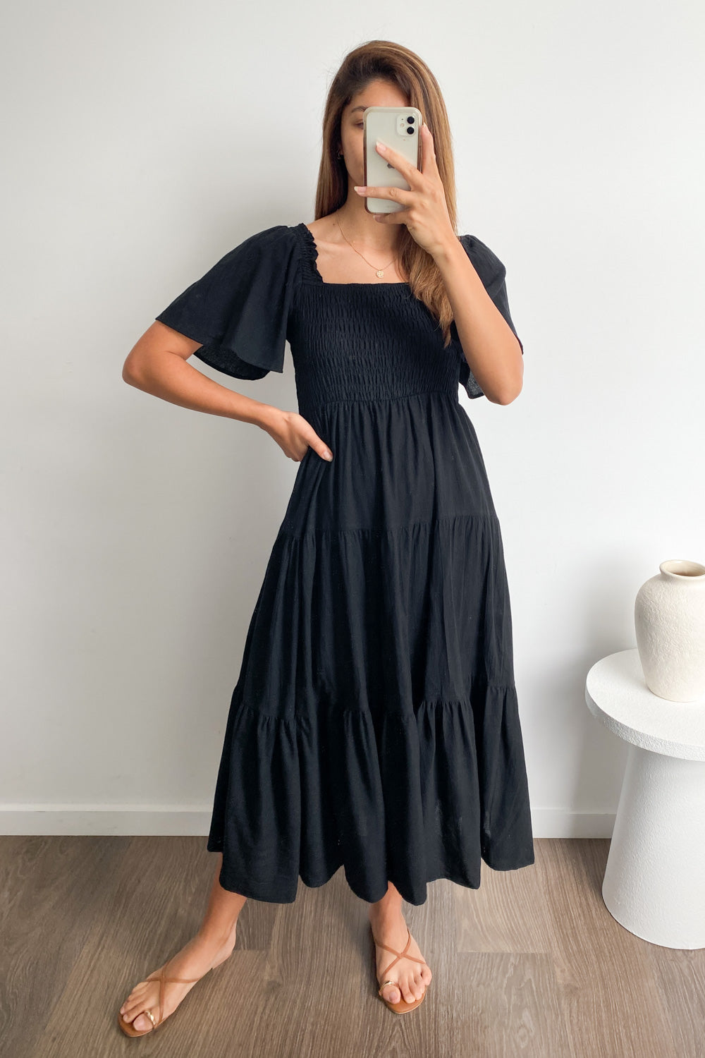 LD Vrouwelijke midi-jurk met off-shoulder schouders