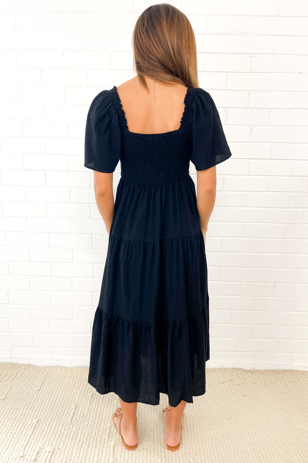 LD Vrouwelijke midi-jurk met off-shoulder schouders