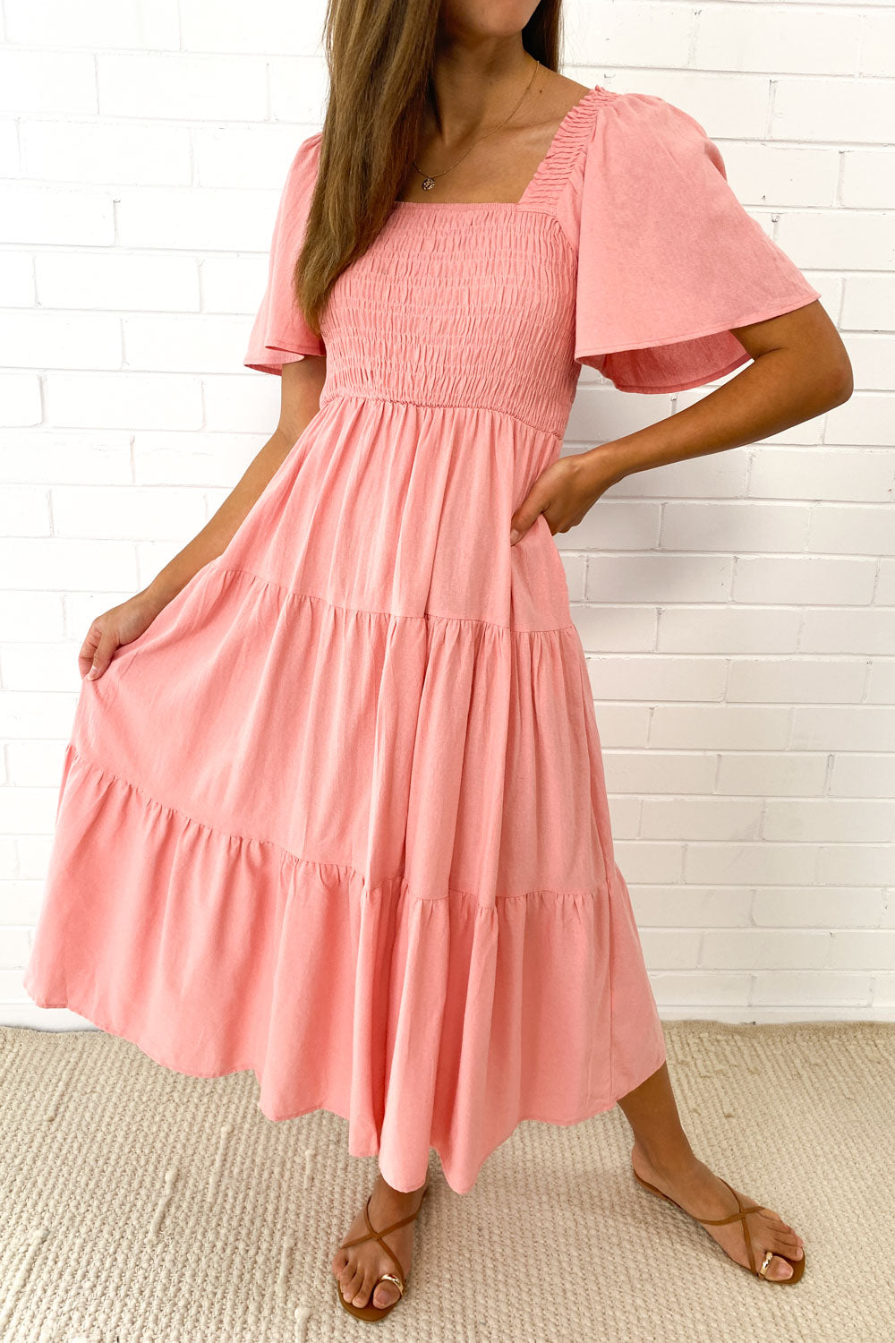 LD Vrouwelijke midi-jurk met off-shoulder schouders