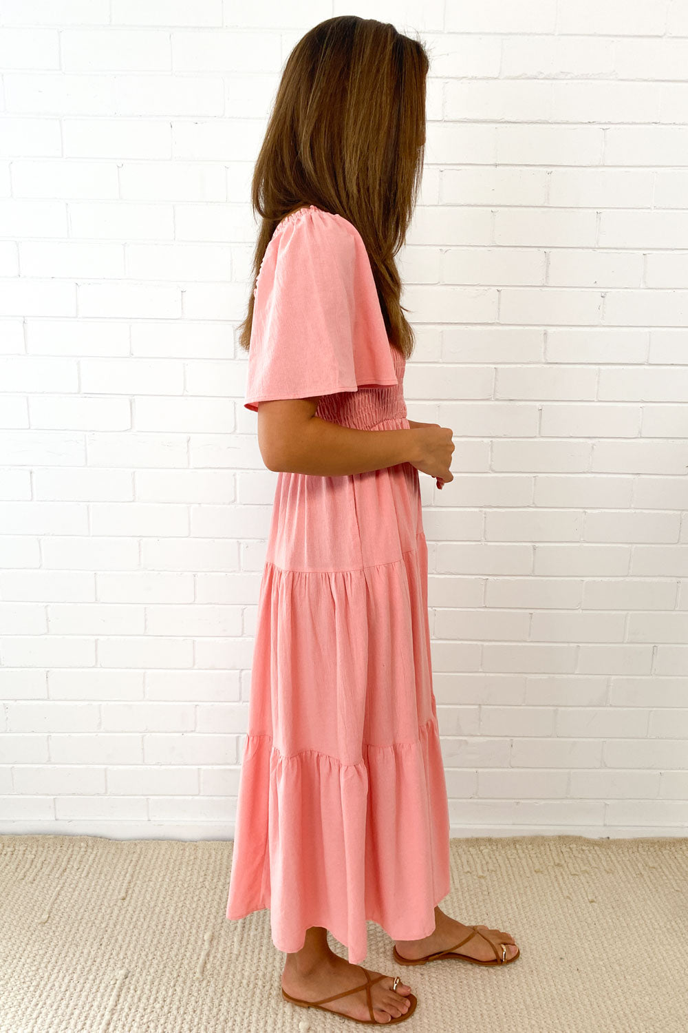 LD Vrouwelijke midi-jurk met off-shoulder schouders