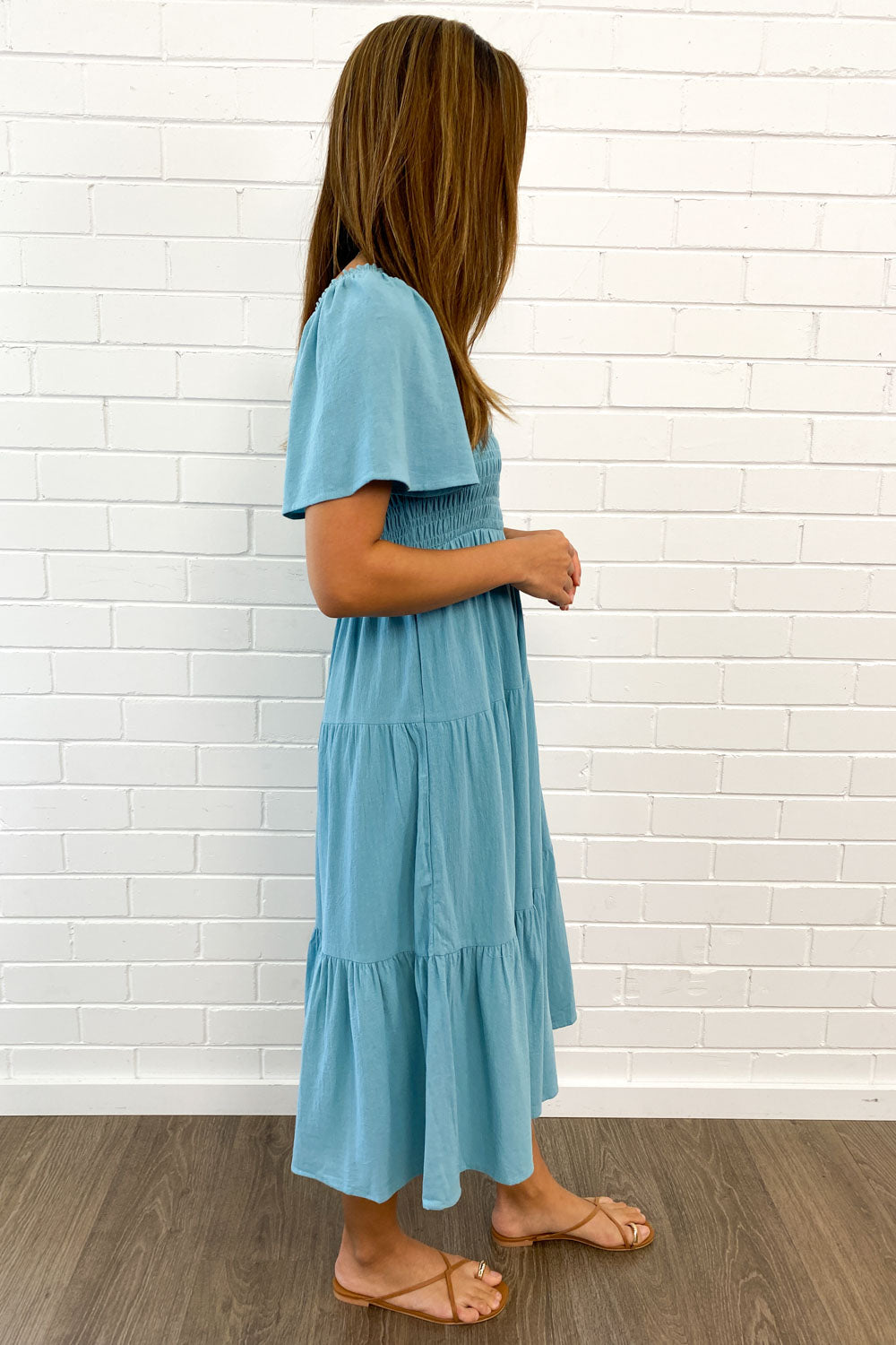 LD Vrouwelijke midi-jurk met off-shoulder schouders