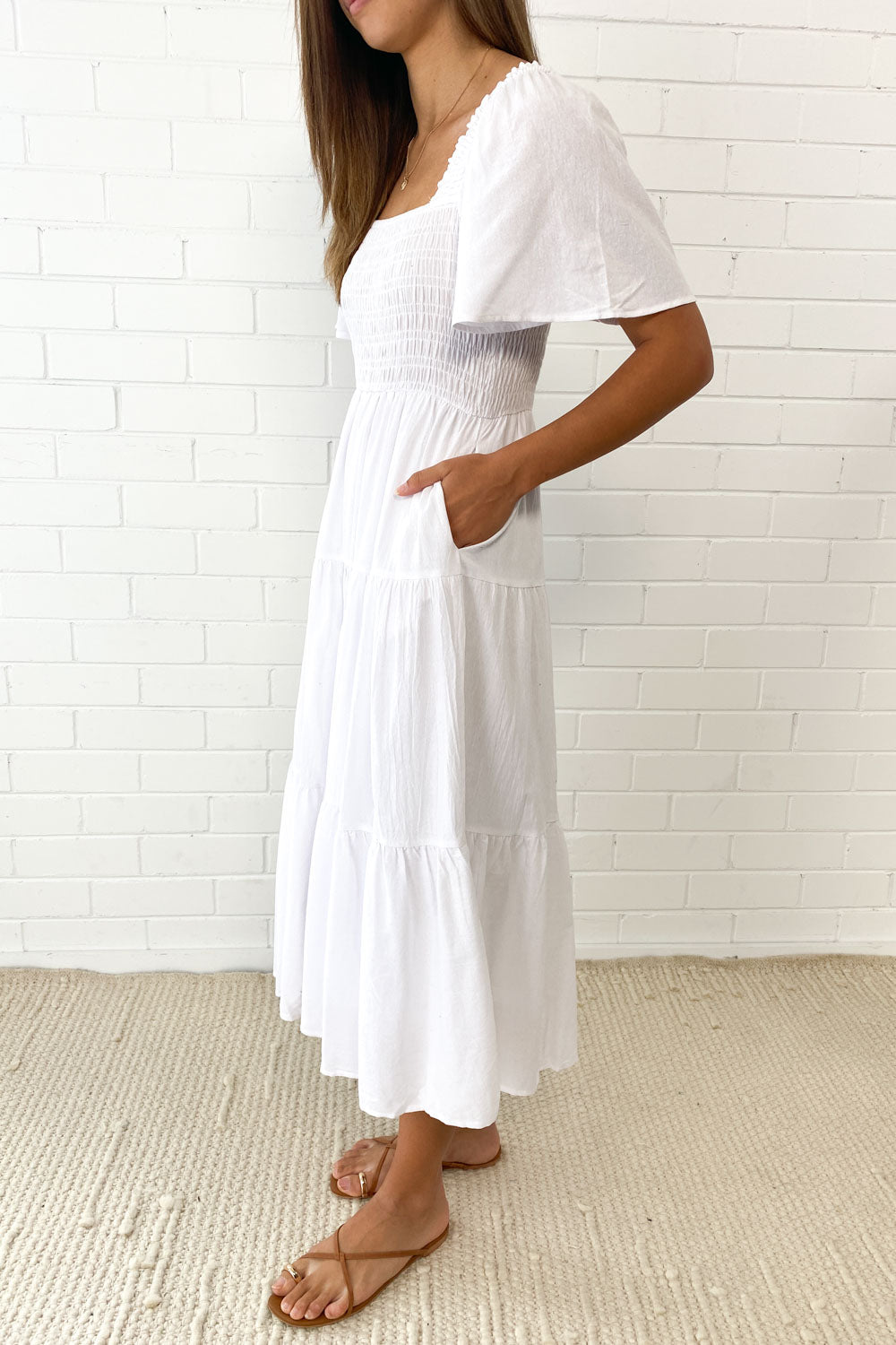 LD Vrouwelijke midi-jurk met off-shoulder schouders