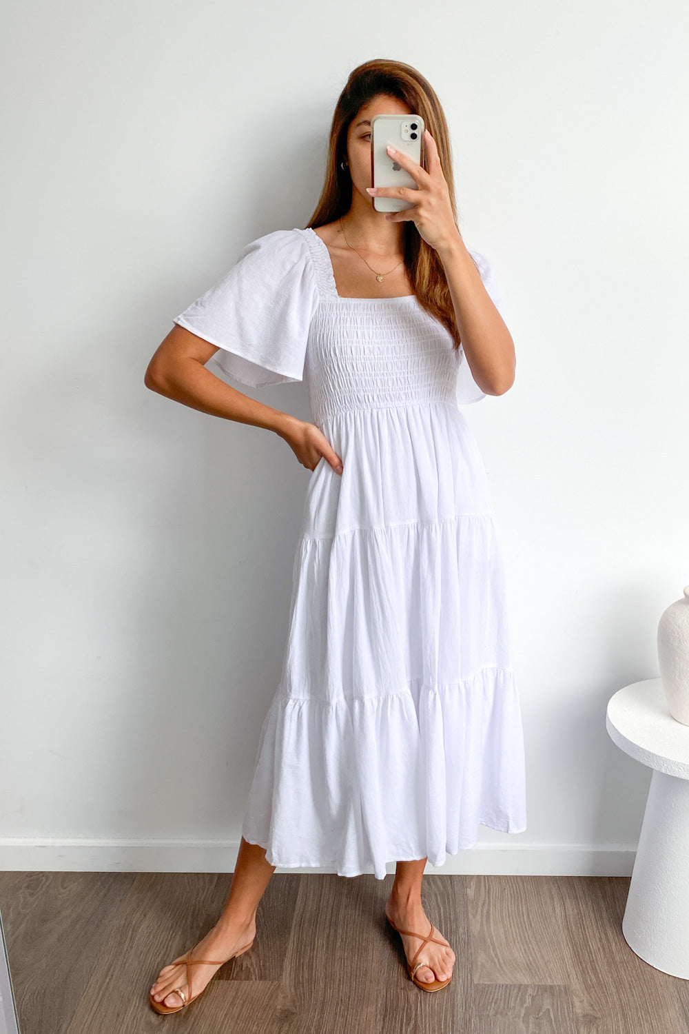 LD Vrouwelijke midi-jurk met off-shoulder schouders