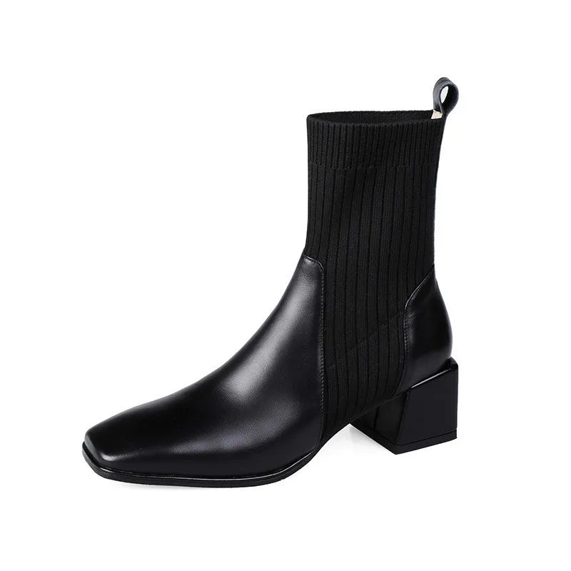 LD | Elegante gebreide enkellaarsjes