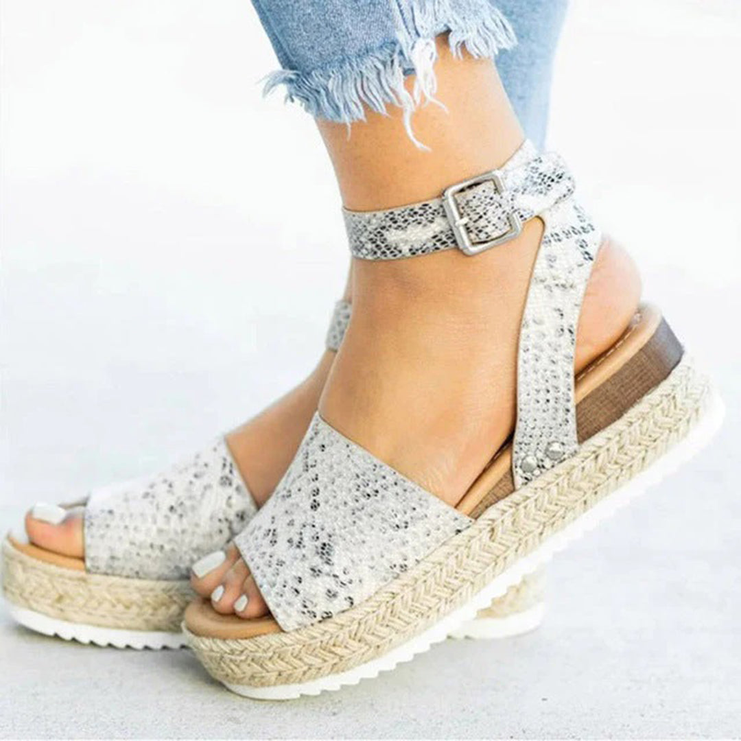 LD | Moeiteloze en chique algemene sandalen