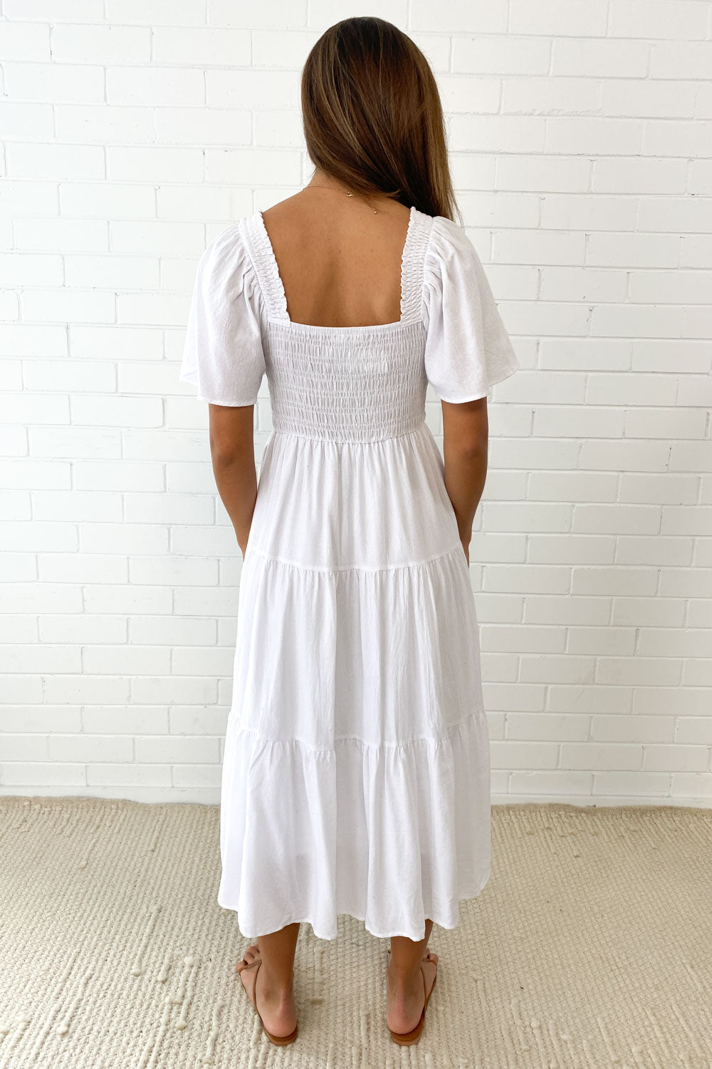 LD Vrouwelijke midi-jurk met off-shoulder schouders